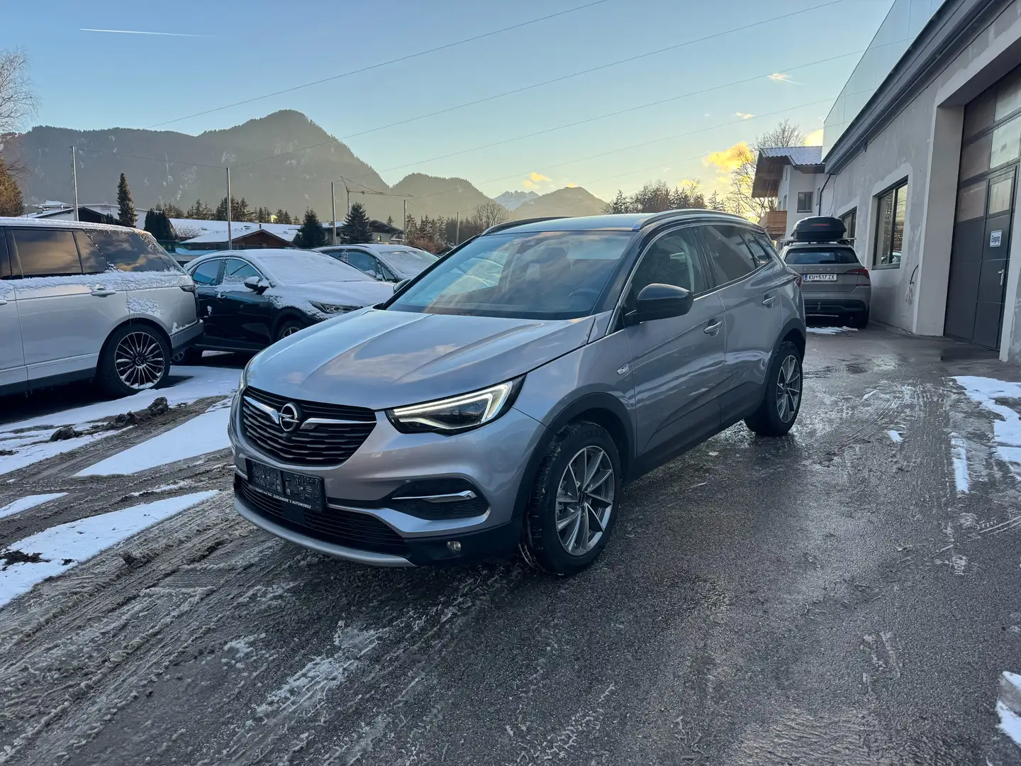 Opel Grandland X Ultimate Grau - 2