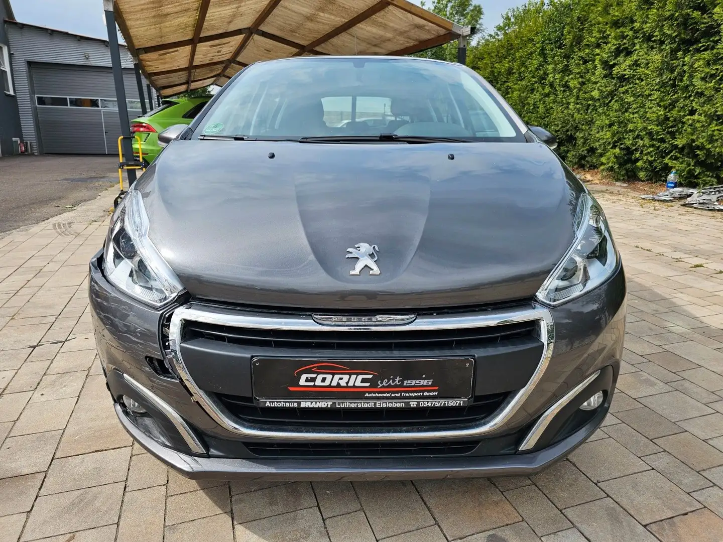 Peugeot 208 Active Grau - 1