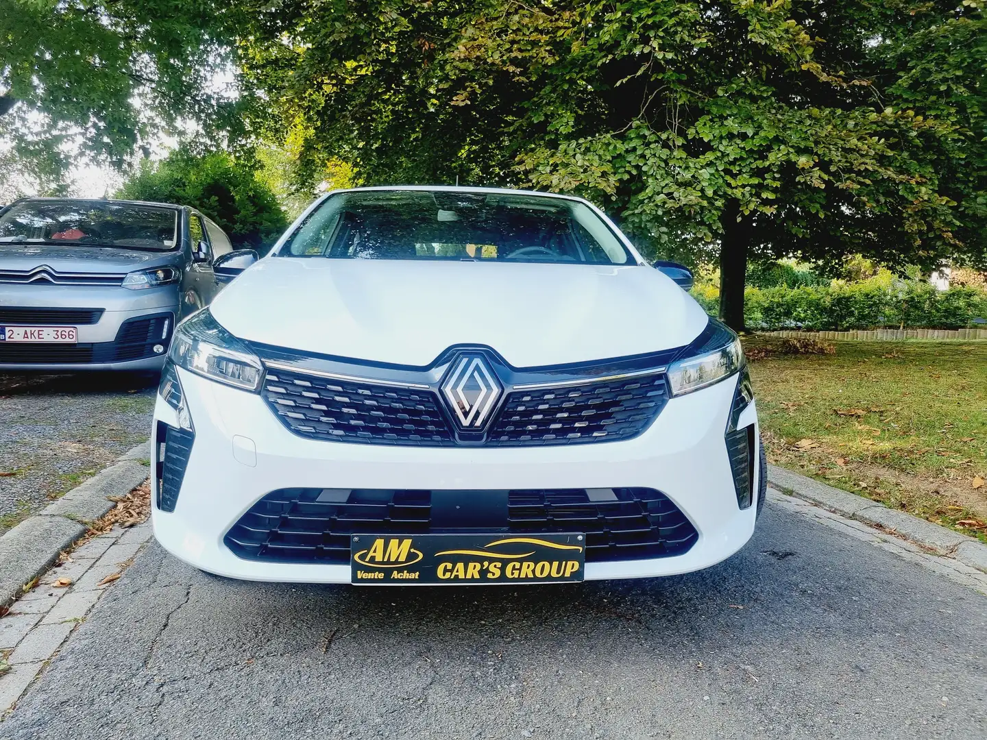Renault Clio garantie 1 an 1.0*CruisC*Navi*ParkS.A*A/C*AppCP*.. Blanc - 2