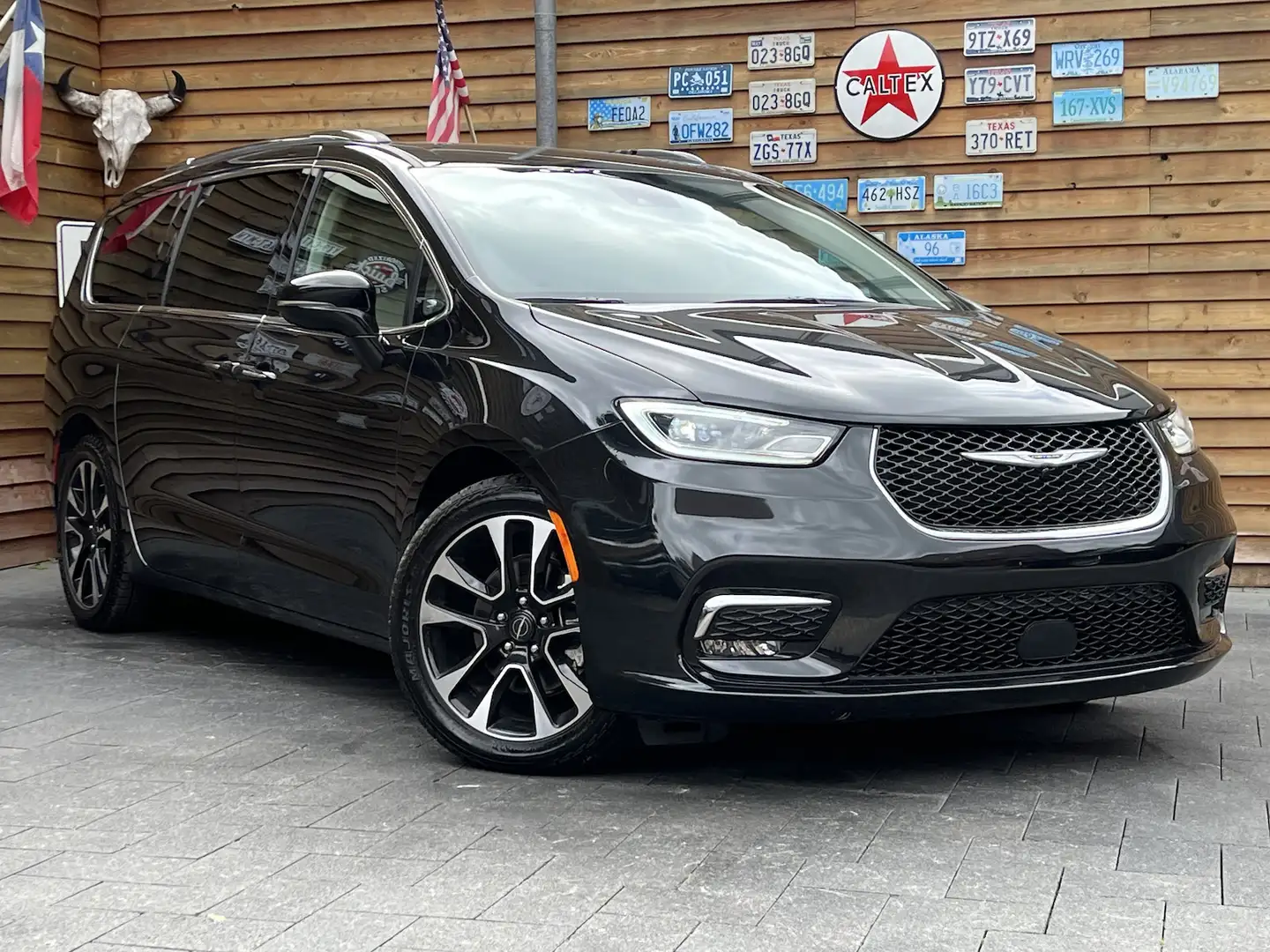 Chrysler Pacifica 7S. Navi LPG Kamera Leder Memory ACC Zwart - 2