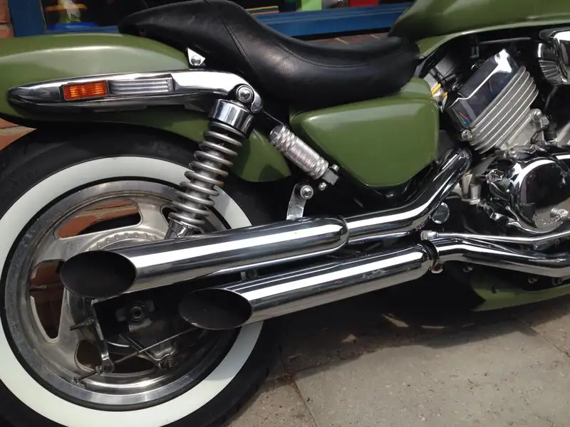 Honda VF 750 - foto 2