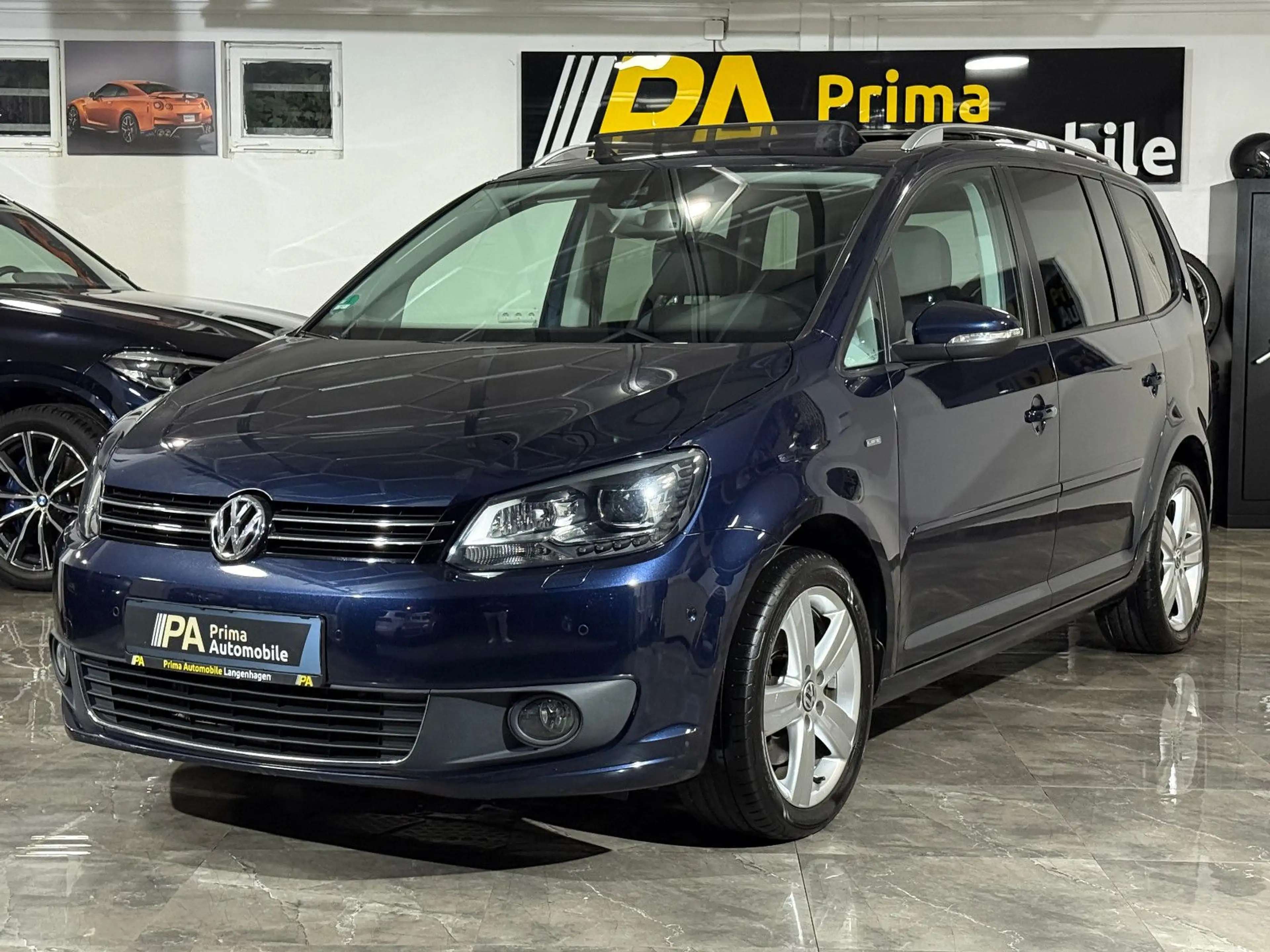 Volkswagen Touran 2.0TDI Life BMT / DSG 7-Sitzer Pano Xenon