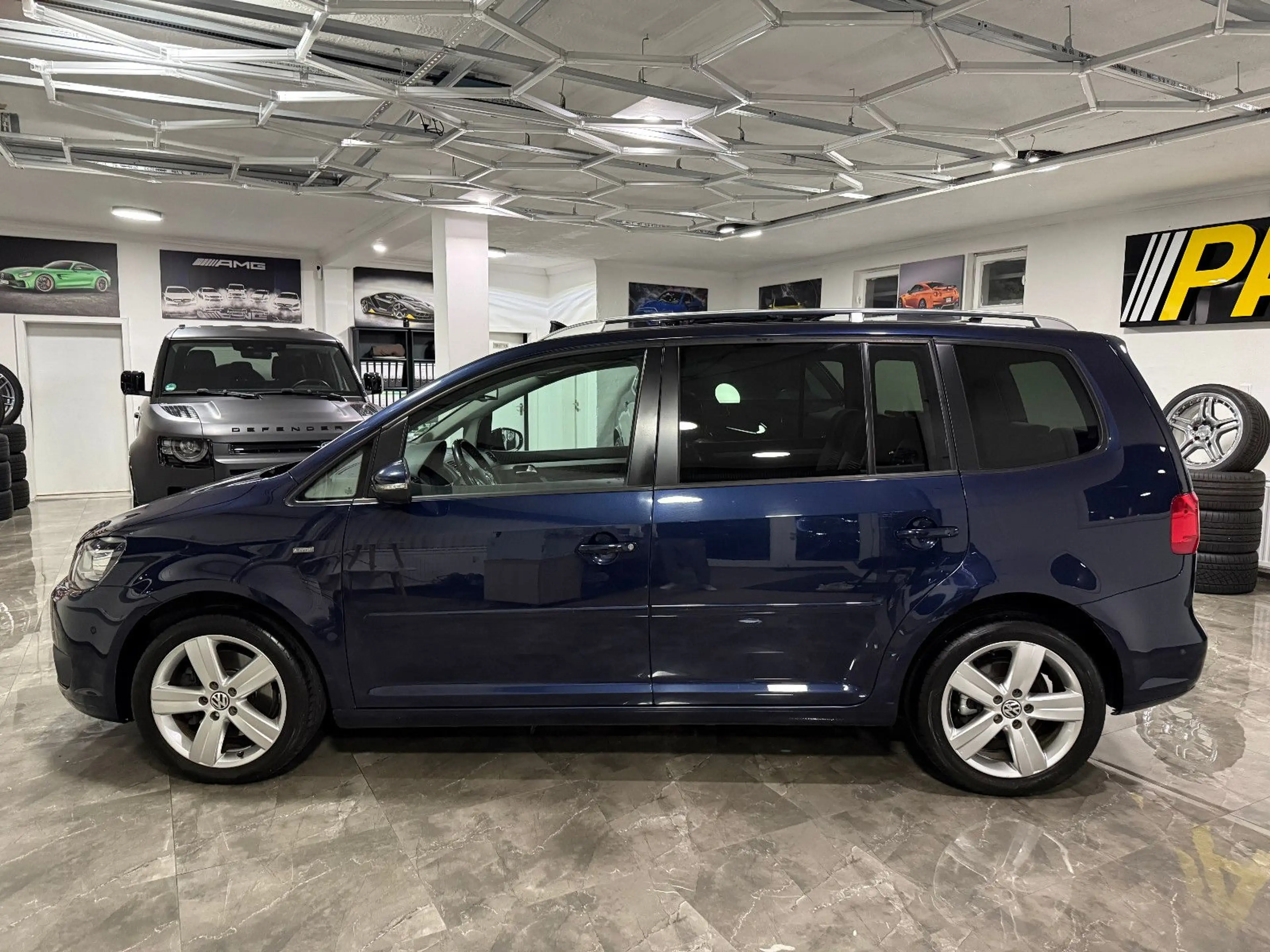Volkswagen Touran 2.0TDI Life BMT / DSG 7-Sitzer Pano Xenon — photo 2
