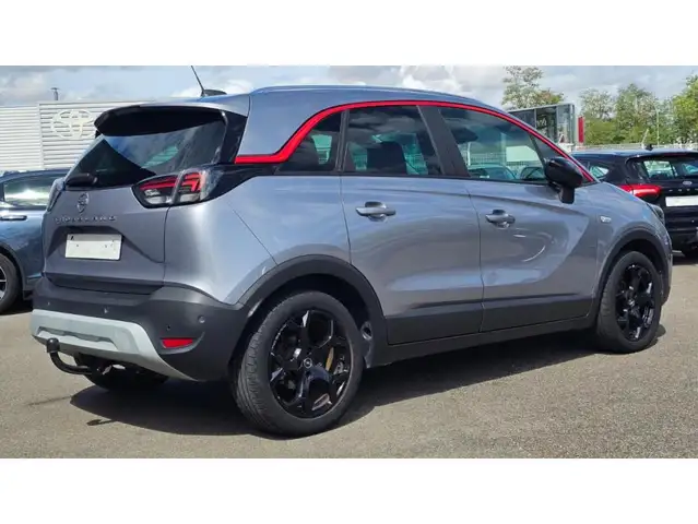 Opel Crossland view 3