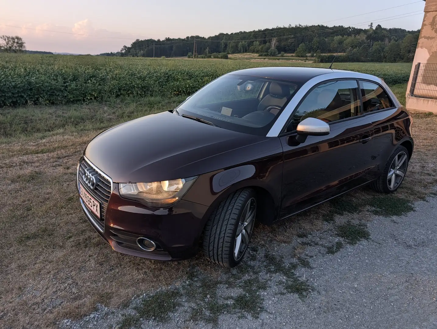 Audi A1 1,4 TFSI Attraction - 2