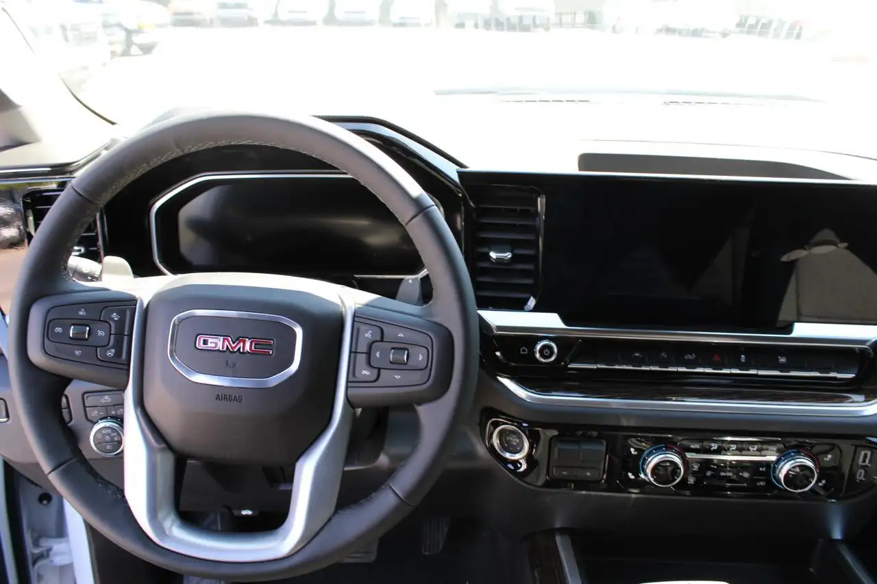 GMC Sierra 1500 снимка GMC Sierra 1500