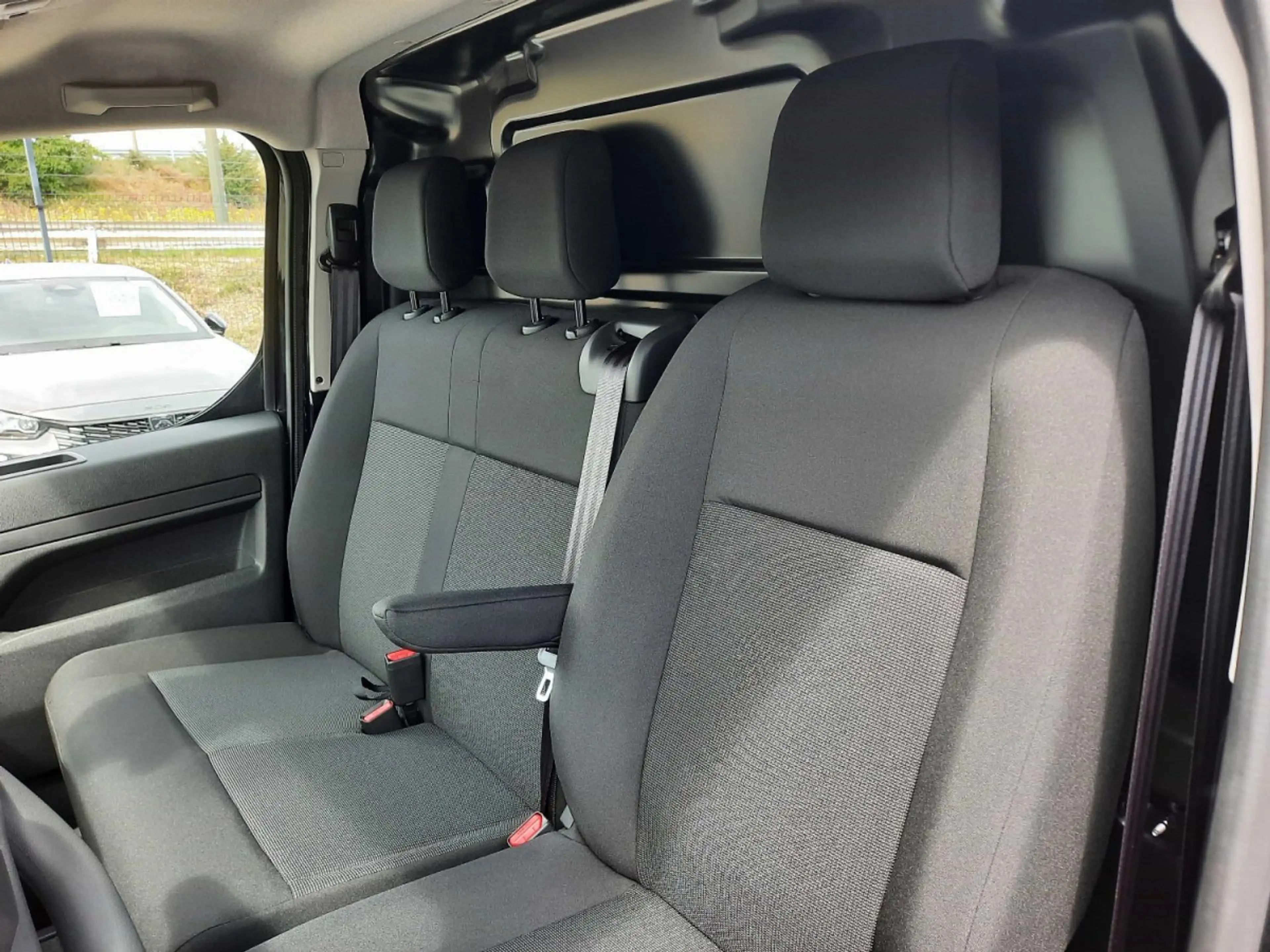 Peugeot Expert XL 180 EAT8  Kamera/LM/Navy — photo 13