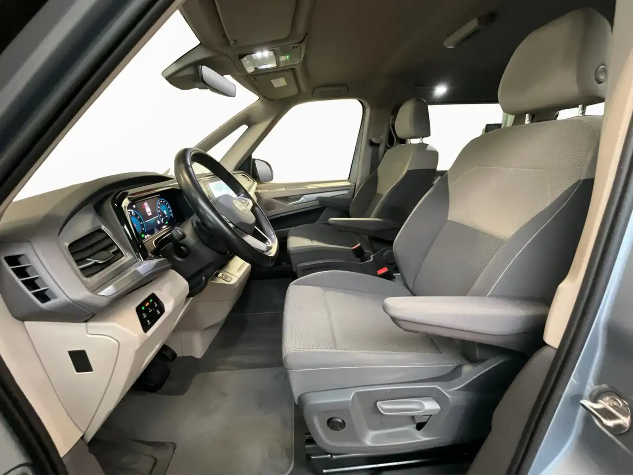 Volkswagen T7 Multivan Life+Aut.+RearView+Matrix-LED 9