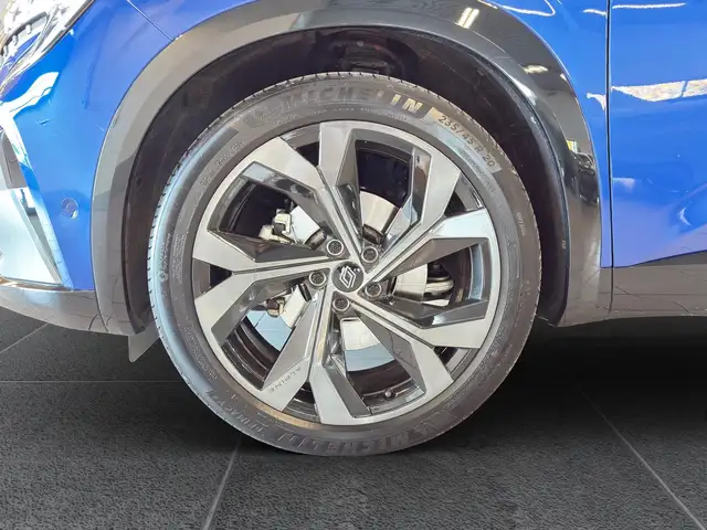 Renault Austral view 6