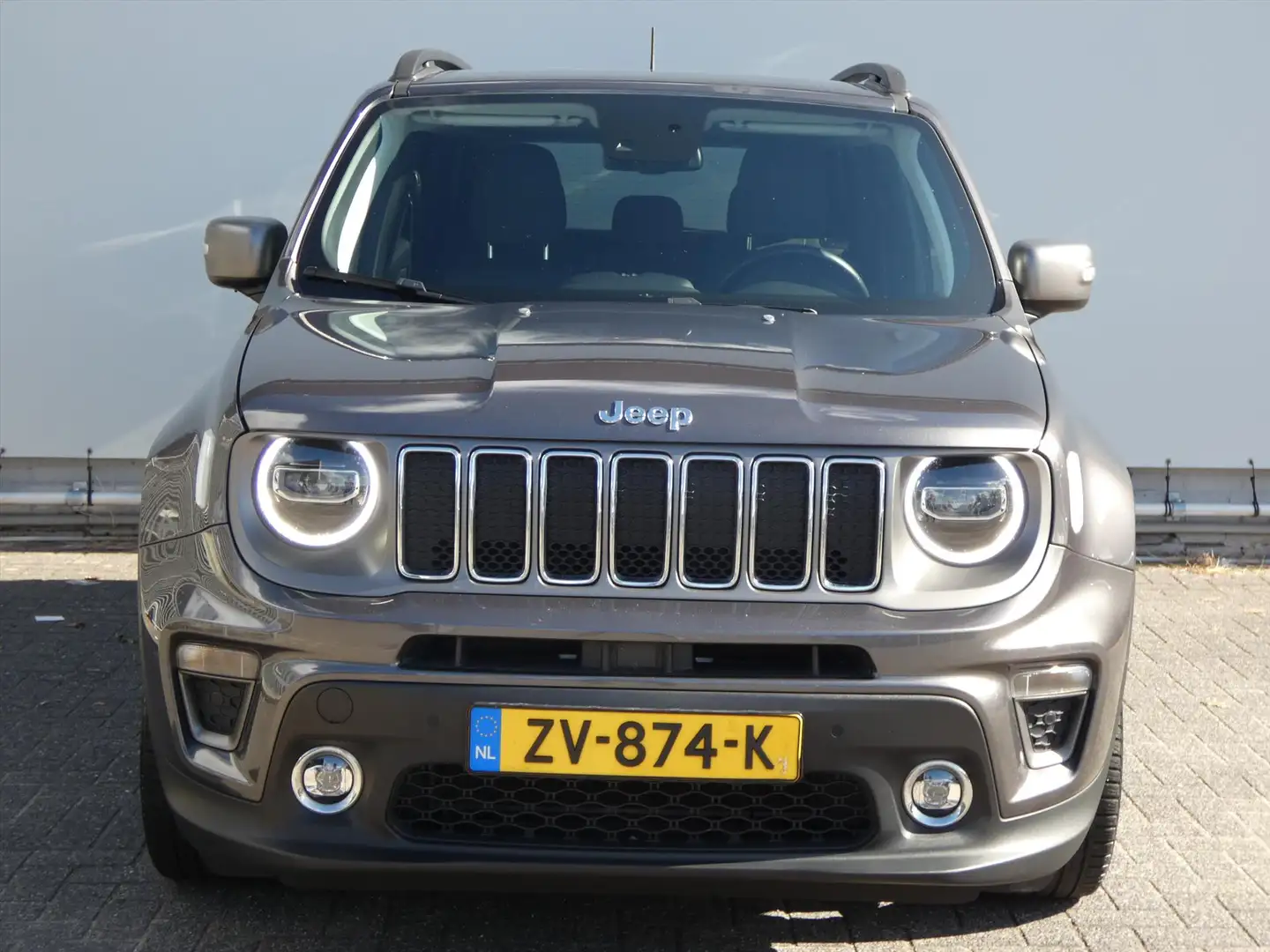 Jeep Renegade 1.3T 150pk DDCT Limited Grau - 2
