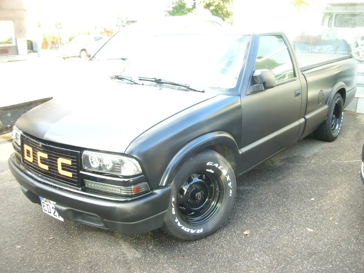Chevrolet S-10 Pickup 4.3 V6 Automatik *LPG-Anlage *TÜV/AU 12/2027 Schwarz - 1