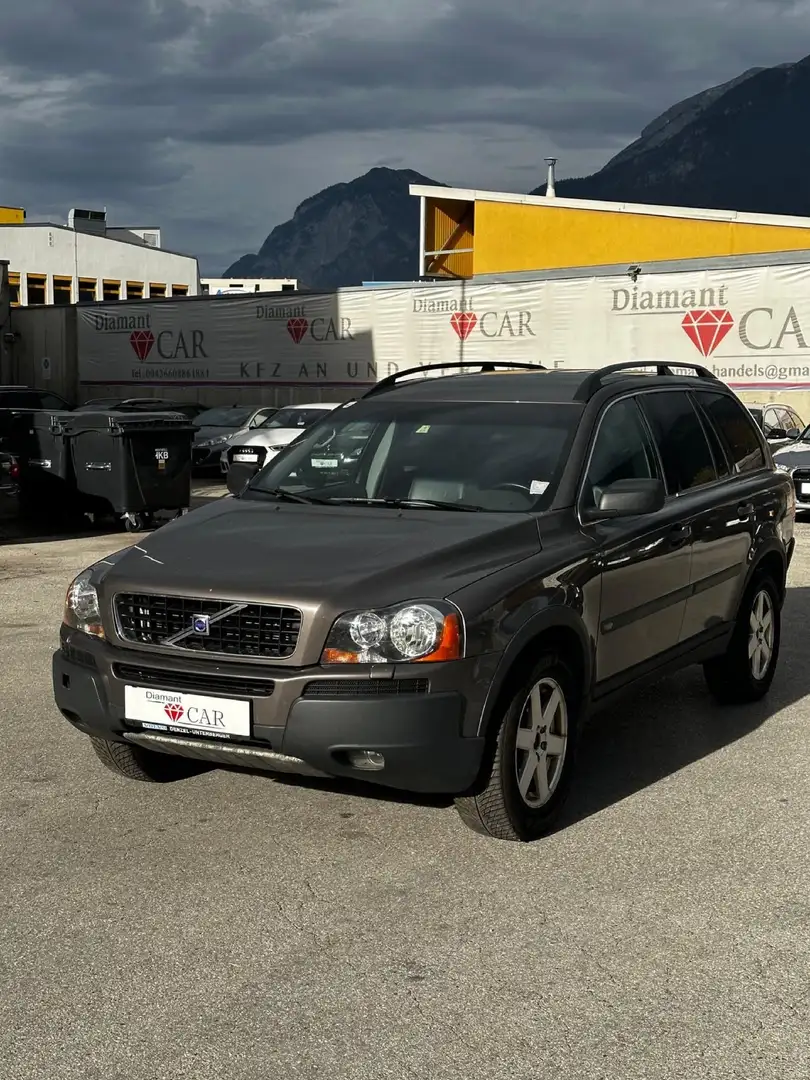 Volvo XC90 D5 Kinetic Geartronic AWD Marrón - 2