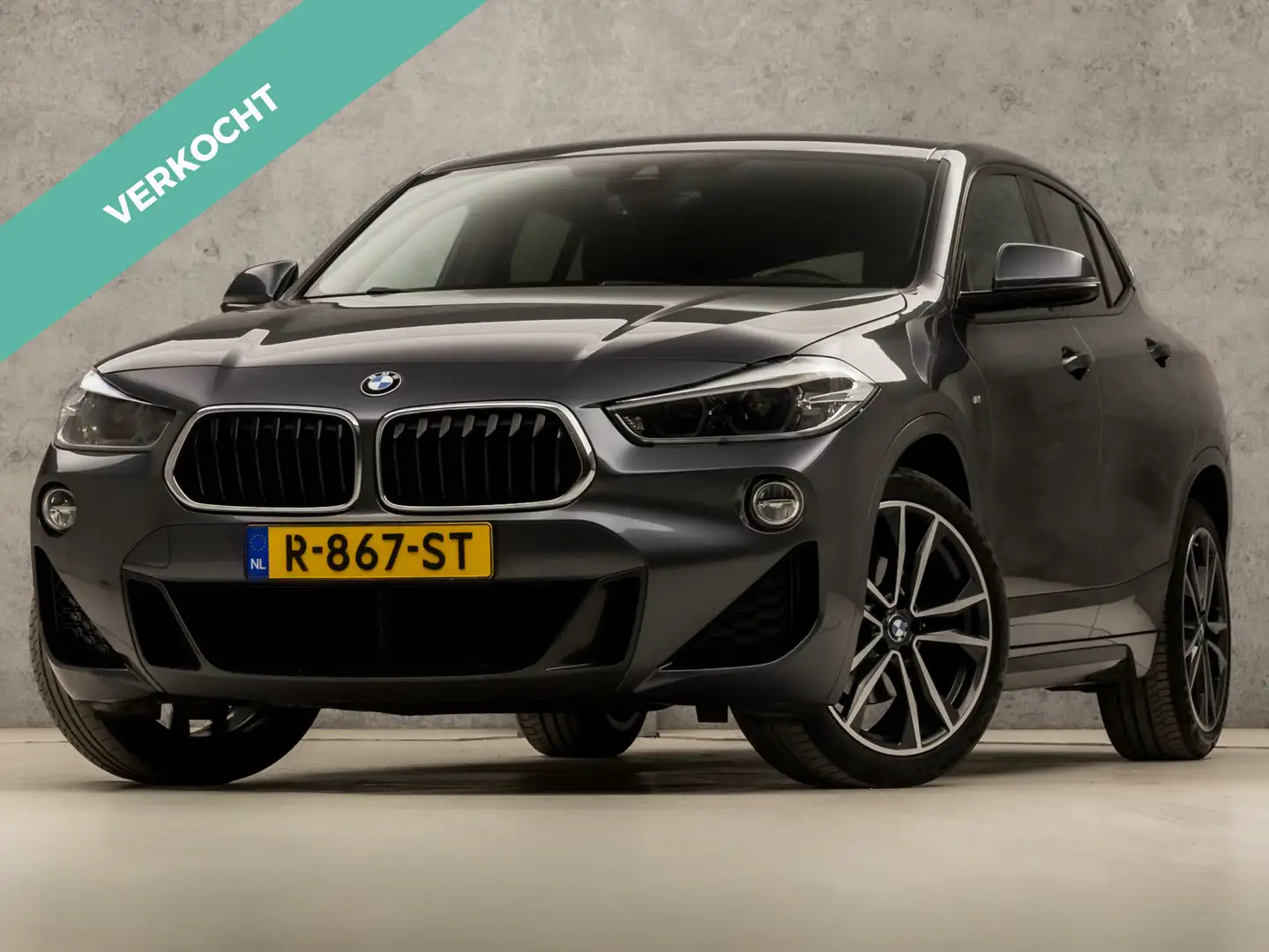 BMW X2 1.8i sDrive M Sport Automaat (NAVIGATIE, M PAKKET, Grijs - 1