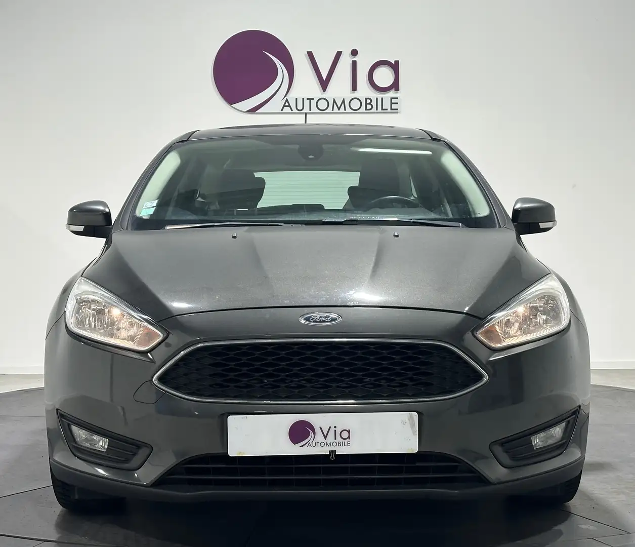 Ford Focus 1.0 EcoBoost 125 S\u0026amp;S Titanium Gris - 2