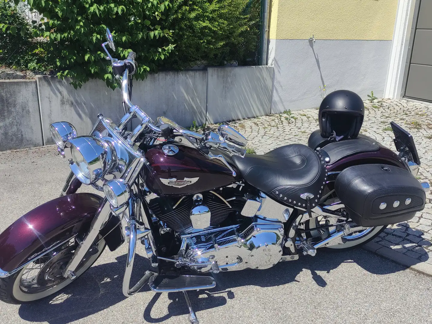 Harley-Davidson Softail Deluxe Mauve - 2