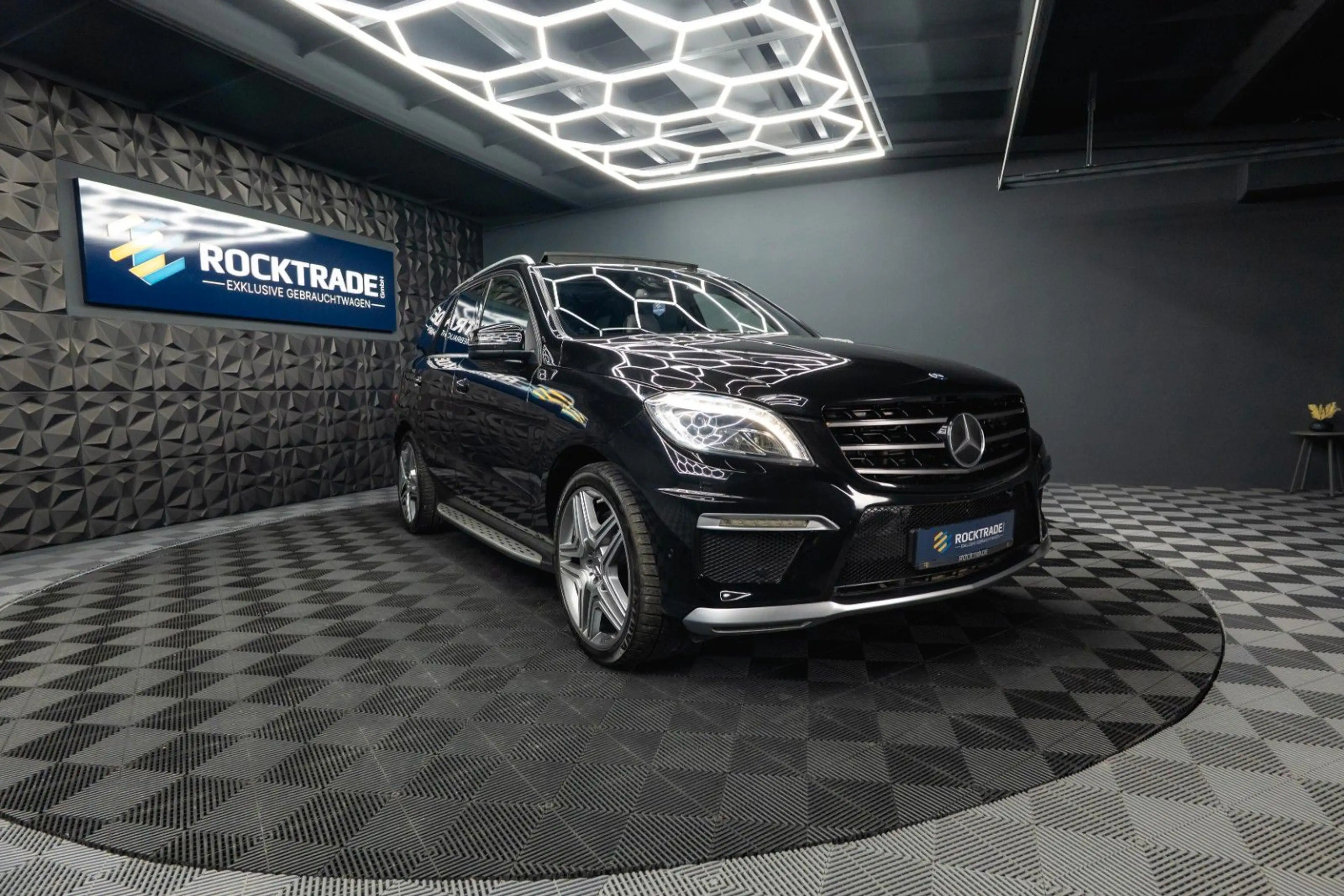 Mercedes-Benz ML 63 AMG 4Matic Designo | Pano | ACC | DAB — photo 5