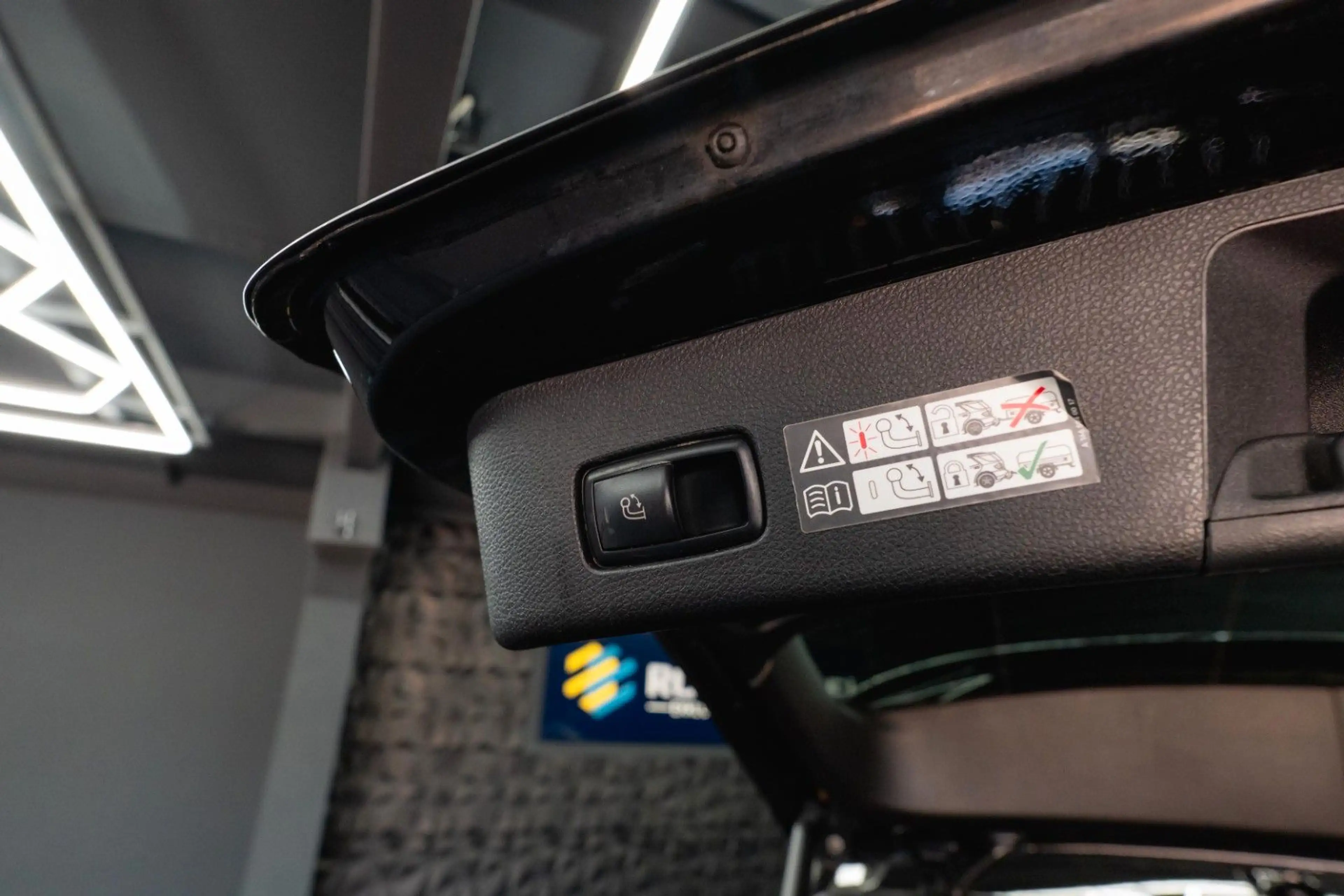 Mercedes-Benz ML 63 AMG 4Matic Designo | Pano | ACC | DAB — photo 12