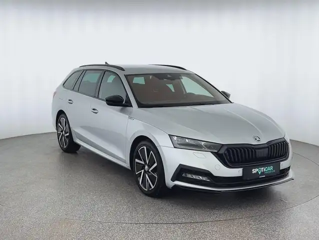 Skoda Octavia view 3