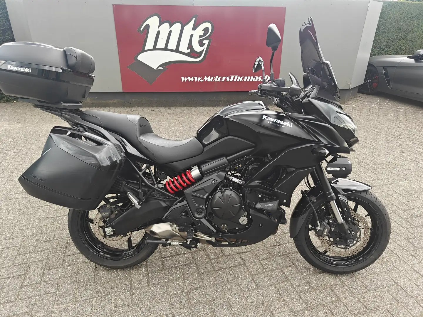 Kawasaki Versys 650 Grand Tourer Zwart - 2