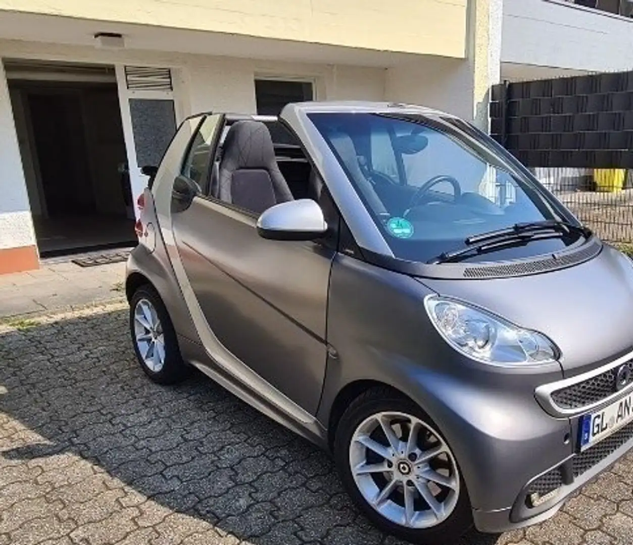 smart forTwo Cabrio MDH Top gepflegt-TüV neu Silber - 2