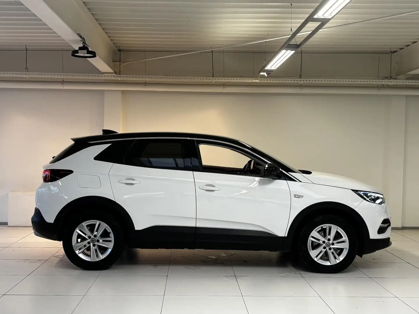 Opel Grandland X 1.2 Turbo Business Elegance Automaat | Trekhaak | Blanc - 2