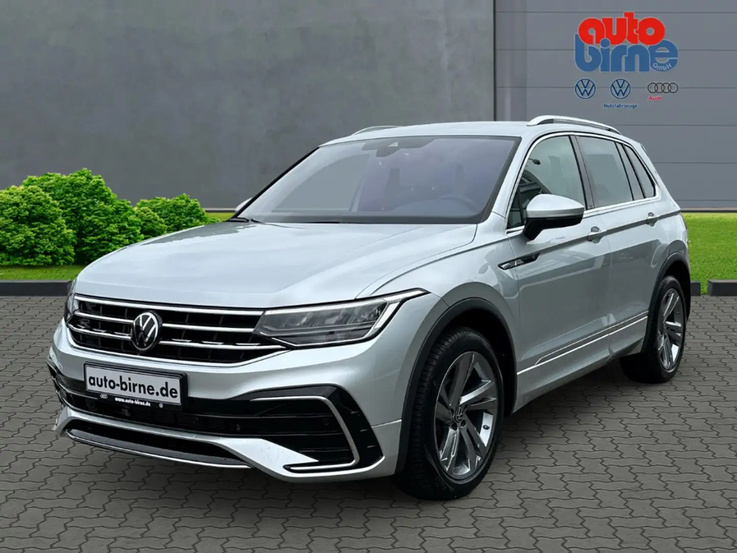 Volkswagen Tiguan R-Line 1.5 TSI BMT  AHK-klappbar Navi Dig. Cockpit Argent - 1