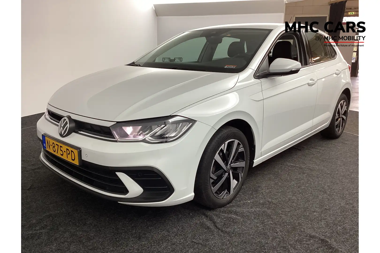 Volkswagen Polo 1.0 TSI Life | App connect | PDC | 16'' | Blanc - 1