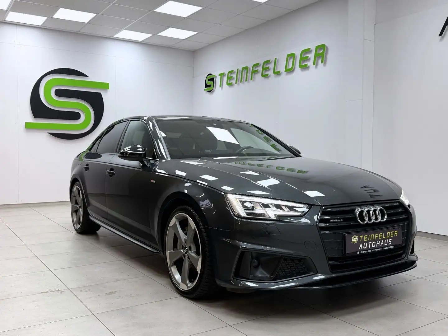 Audi A4 40 TDI quattro S LINE / DIG.TACHO / MATRIX Grau - 1