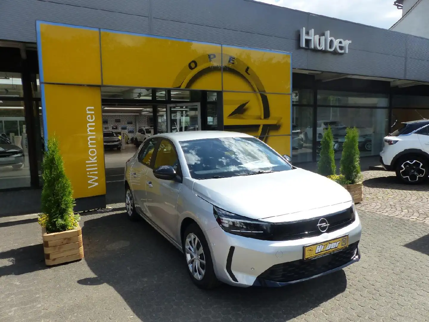 Opel Corsa Basis Silber - 1