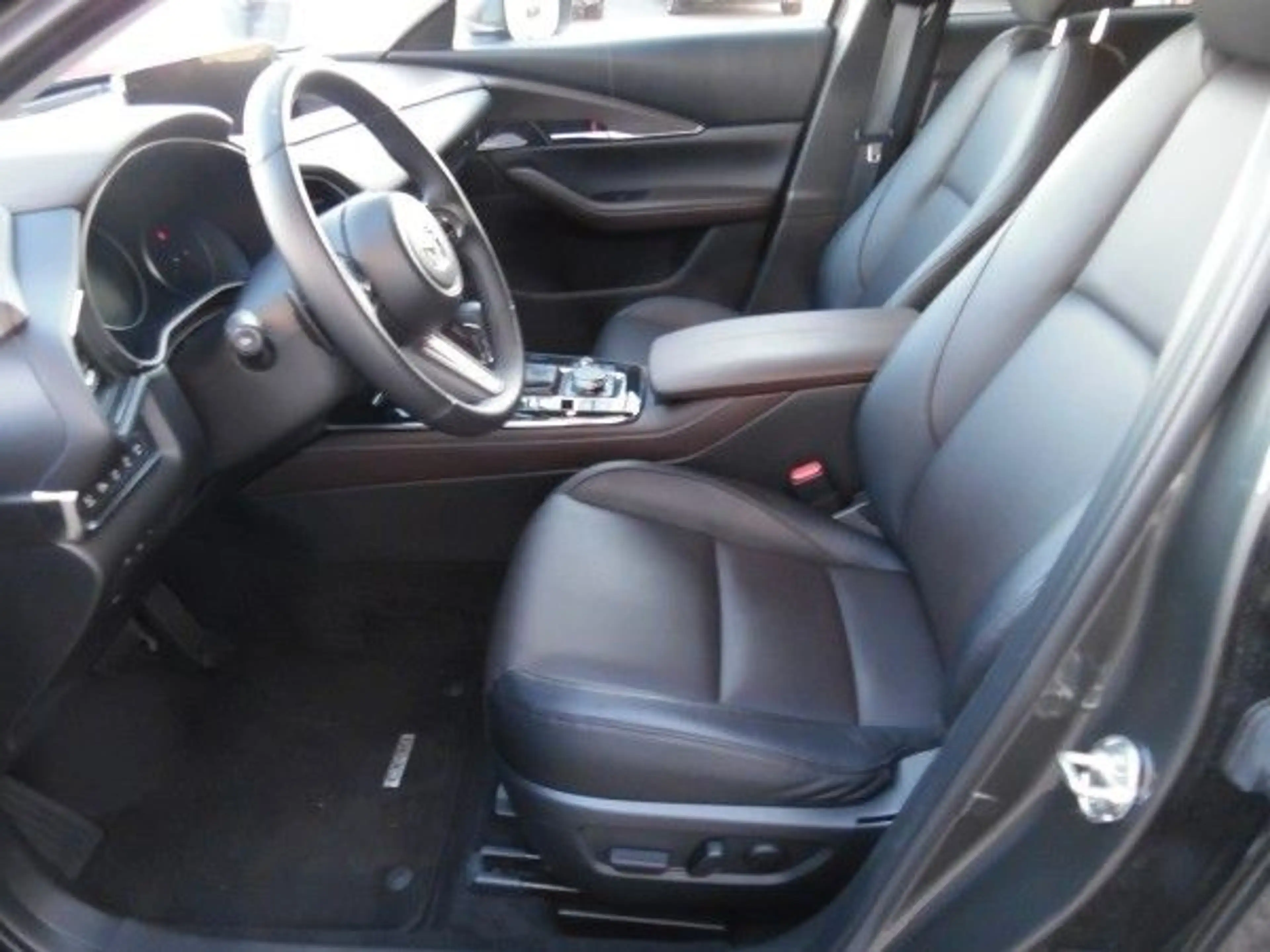 Mazda CX-30 e-SKYACTIV-G M-Hybrid 140 Takumi AT — photo 4