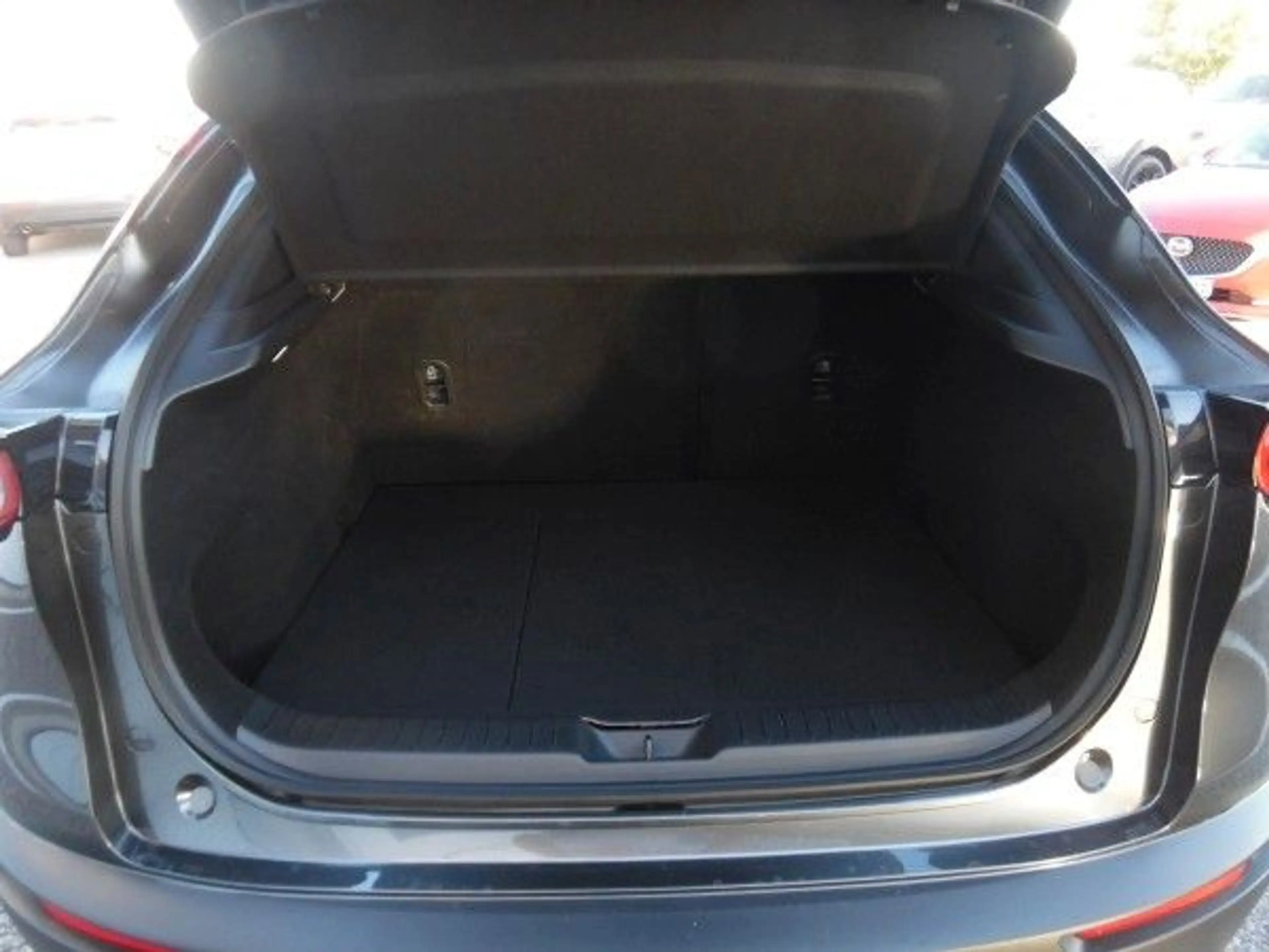 Mazda CX-30 e-SKYACTIV-G M-Hybrid 140 Takumi AT — photo 9