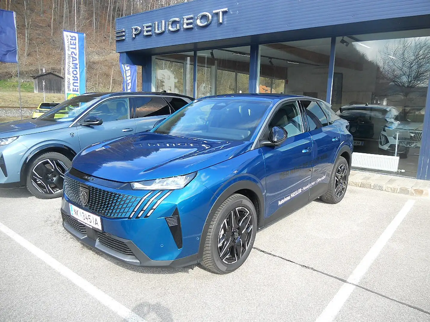 Peugeot 3008 Hybrid 136 E-DCS6 Allure Aut. Azul - 1