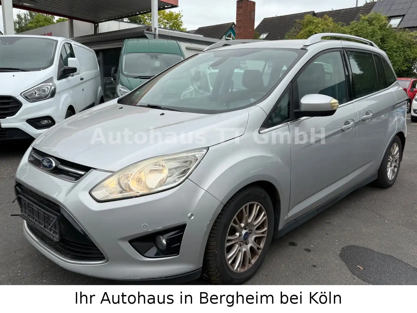 Ford Grand C-Max 1,6TDCi Navi°PDC°7-Sitzer°1.Hand° Ezüst - 1