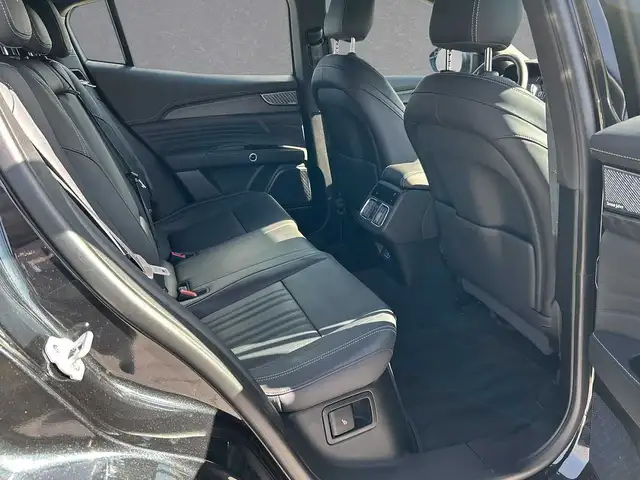 Maserati Grecale view 5