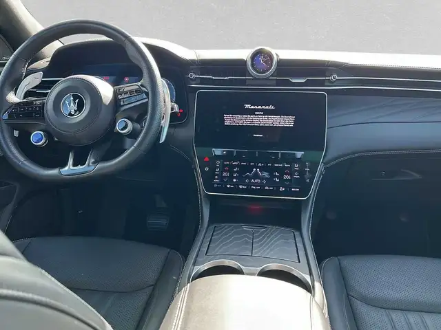 Maserati Grecale view 4