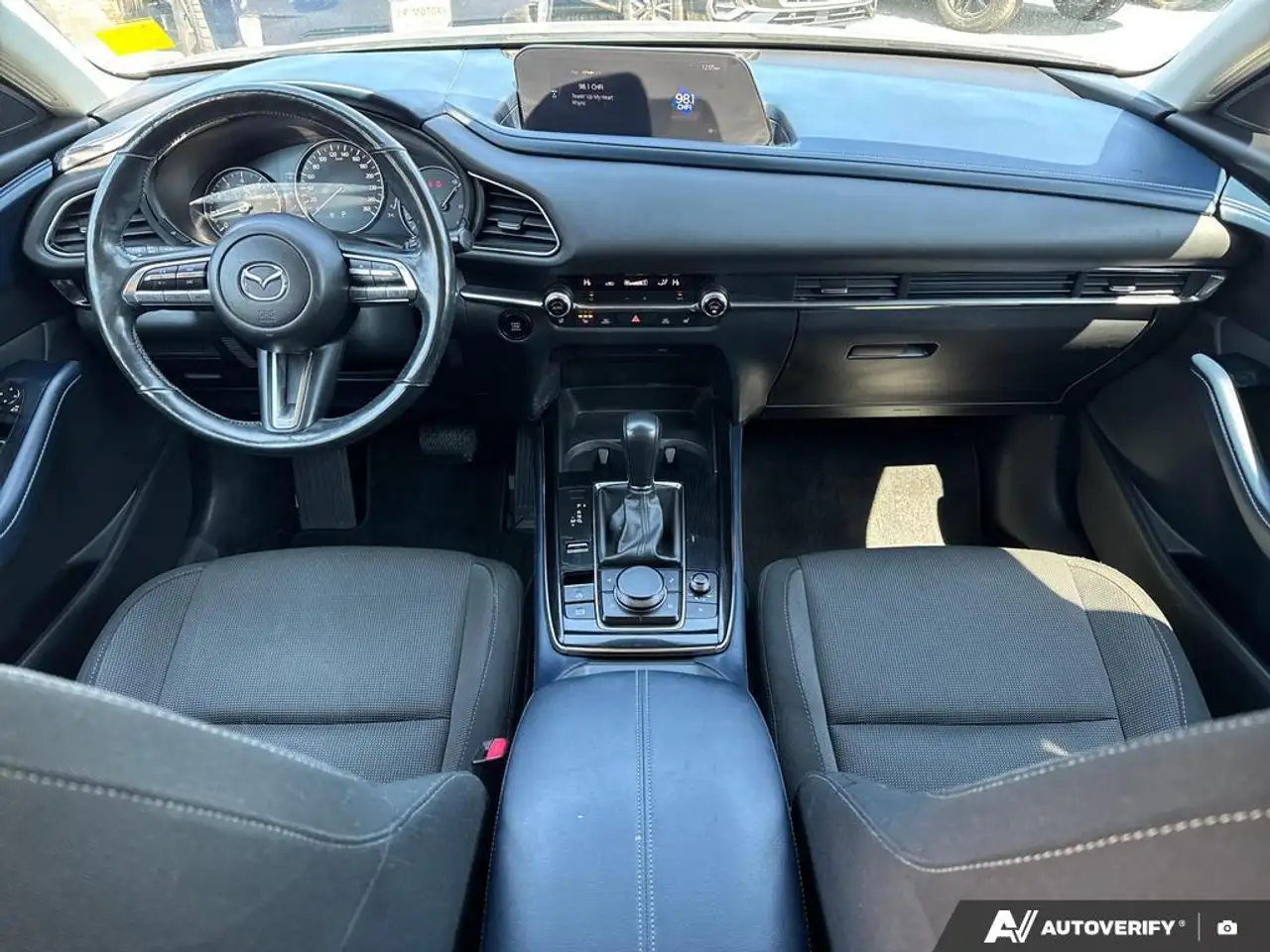 Mazda CX-30 снимка Mazda CX-30