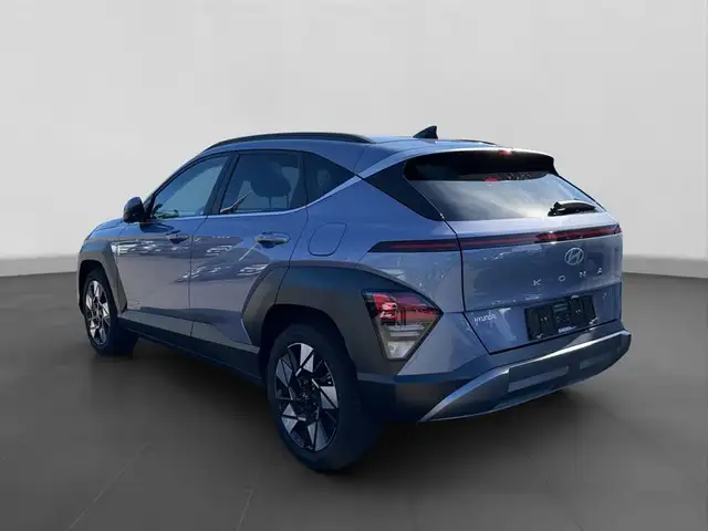 Hyundai Kona view 3