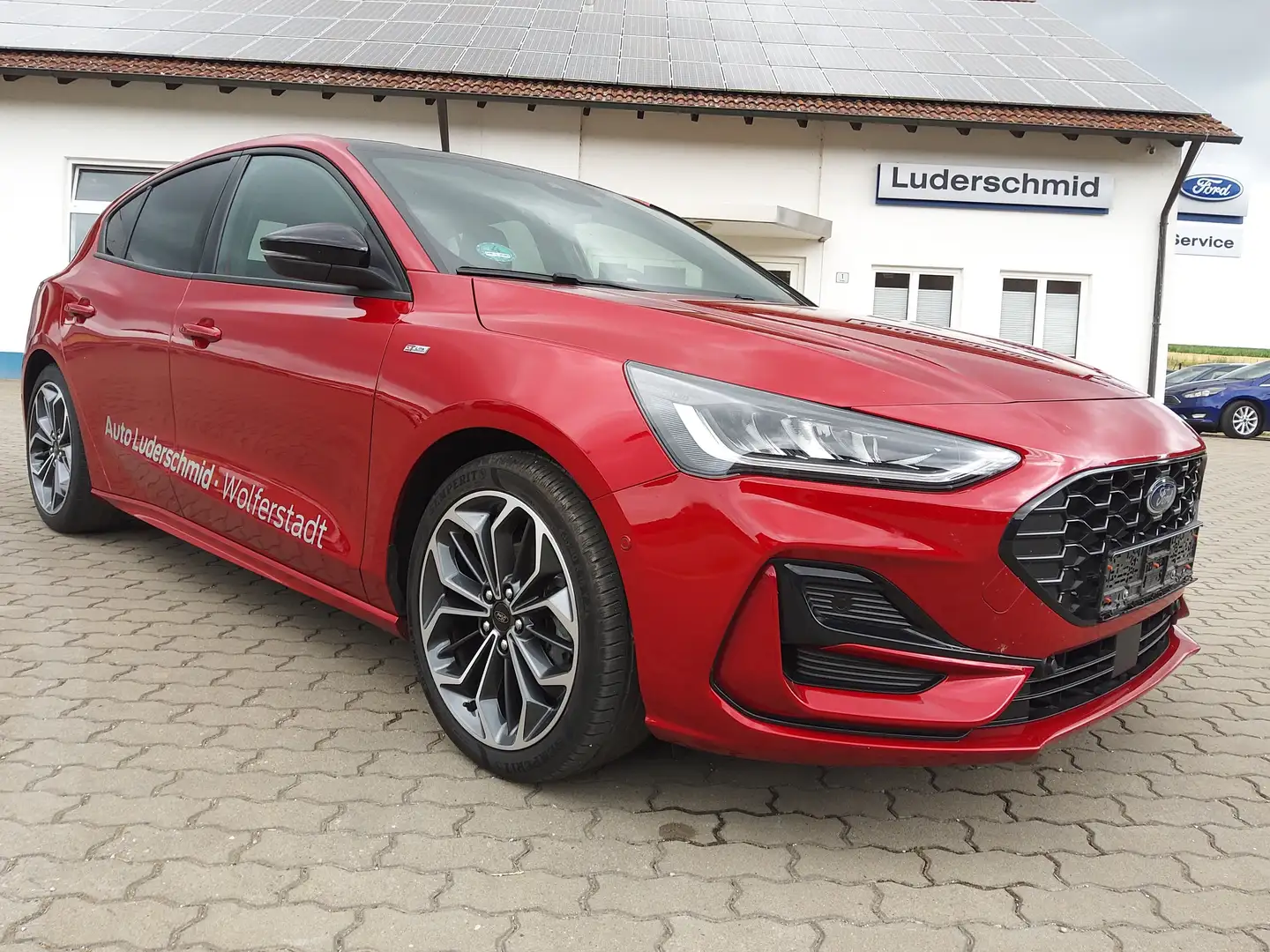 Ford Focus ST-Line X MHEV ATM Rot - 1