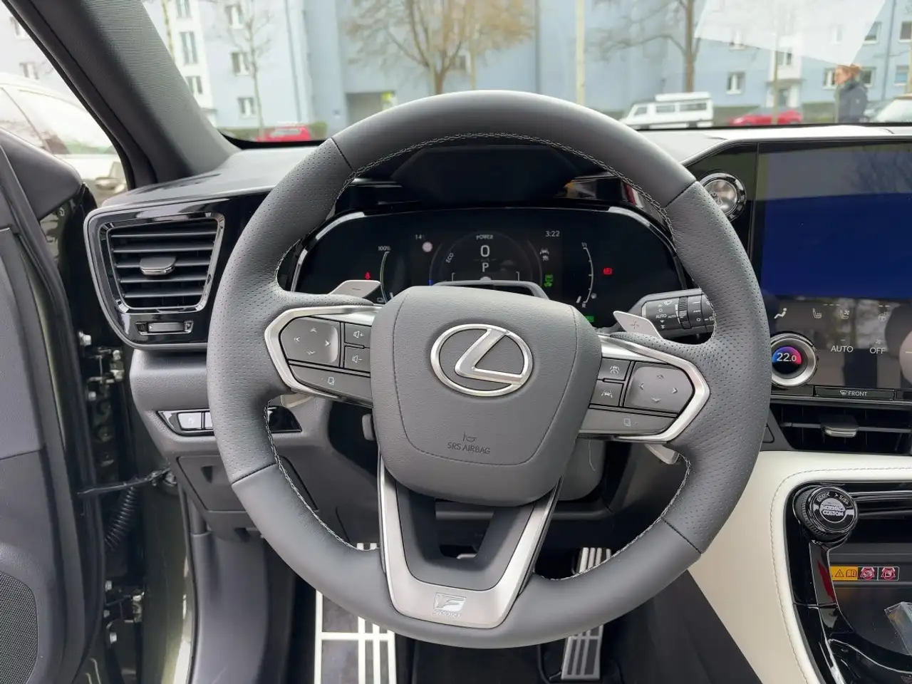 Lexus NX 450h+ F SPORT *Pano* Ivaloweiß 11