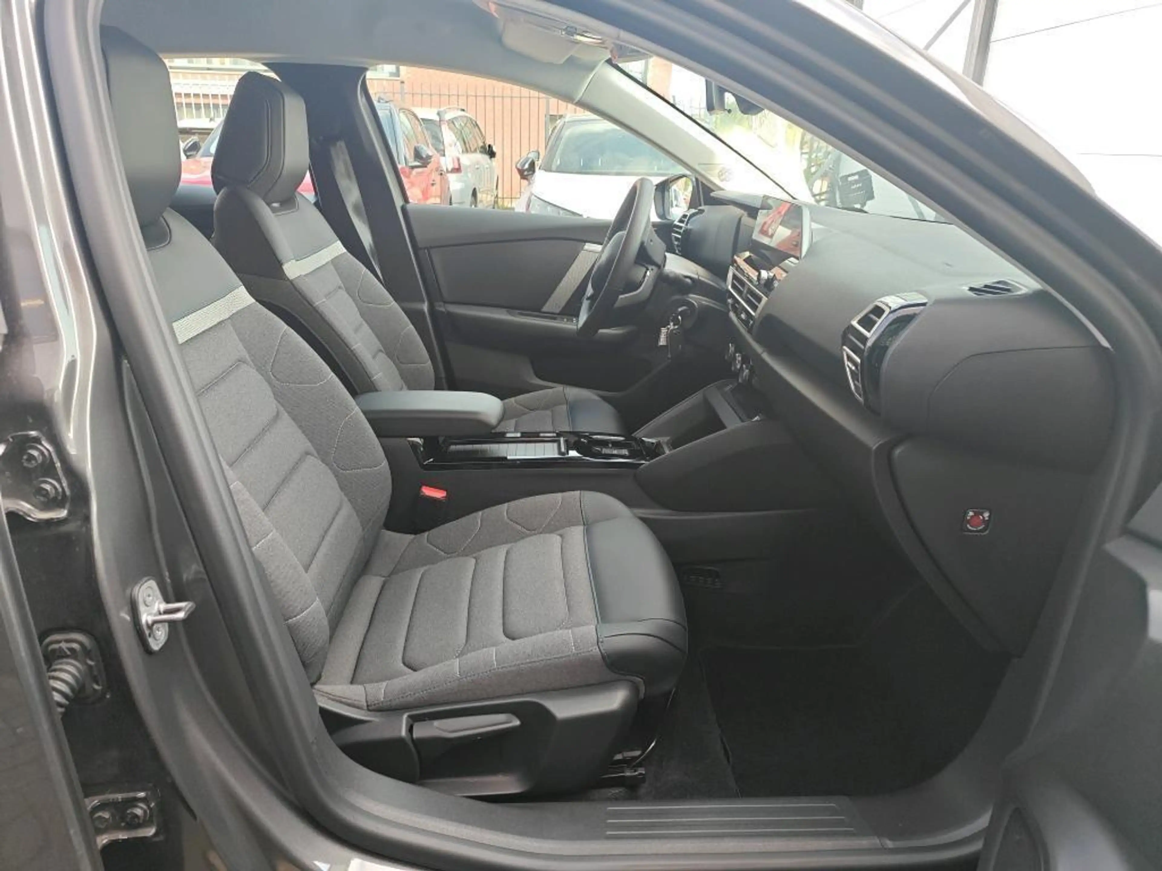 Citroen E-C4 Electric You 50 kWh — photo 2