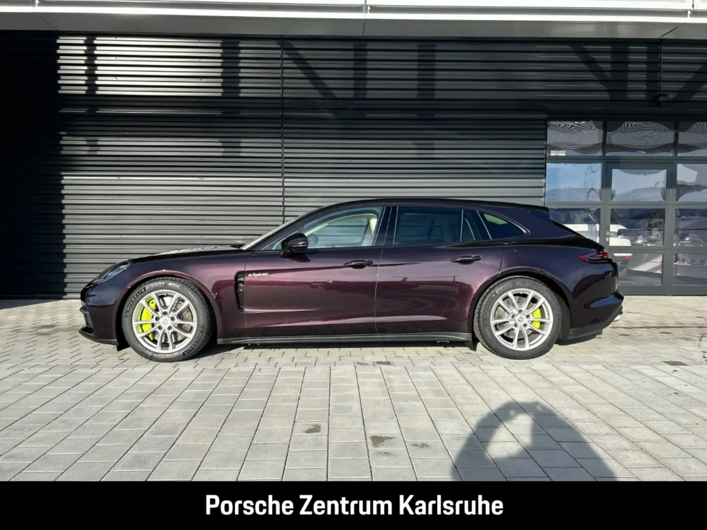 Porsche Panamera 4 E-Hybrid Sport Turismo HA-Lenkung LED Violett - 2