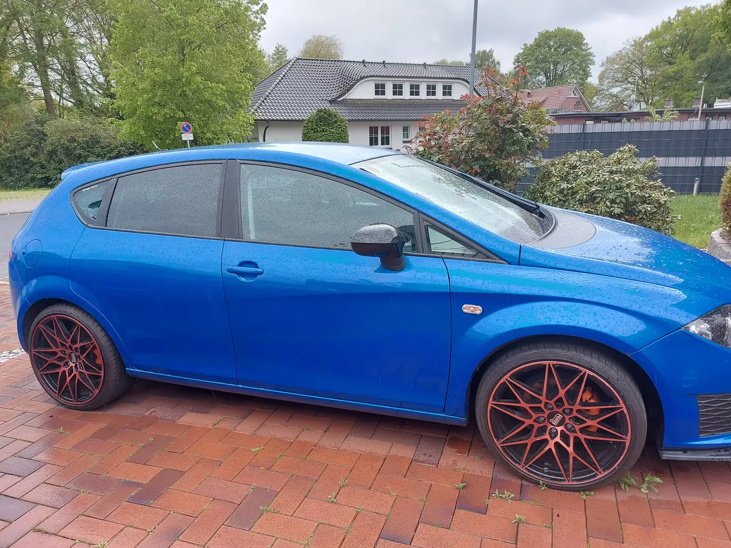 SEAT Leon Leon+1.8+(T+FSI)+TSI+Sport+Limited Blau - 2