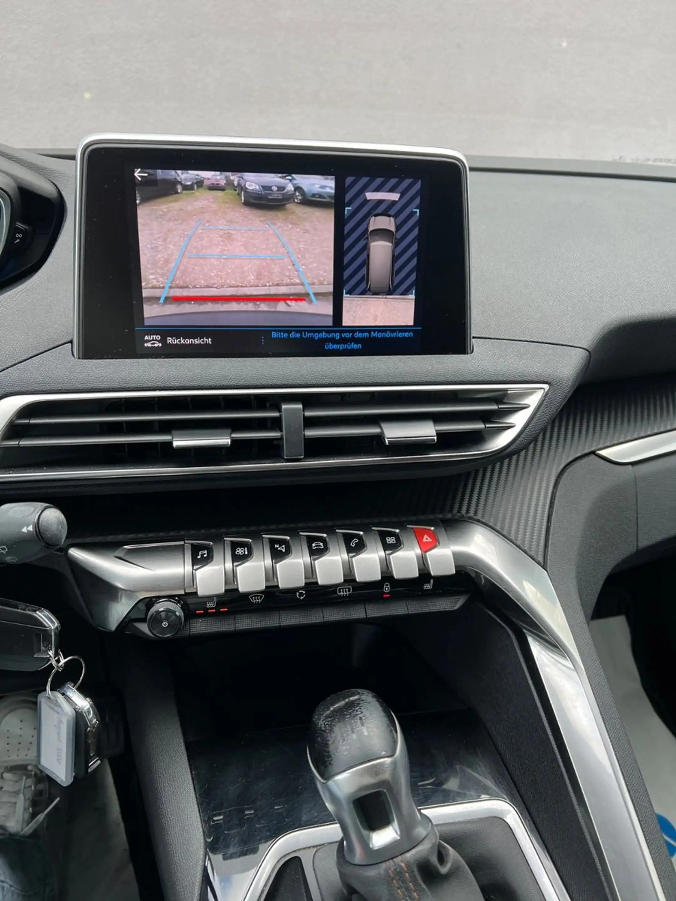 Peugeot 5008 PureTech 130 Active Kamera — photo 14