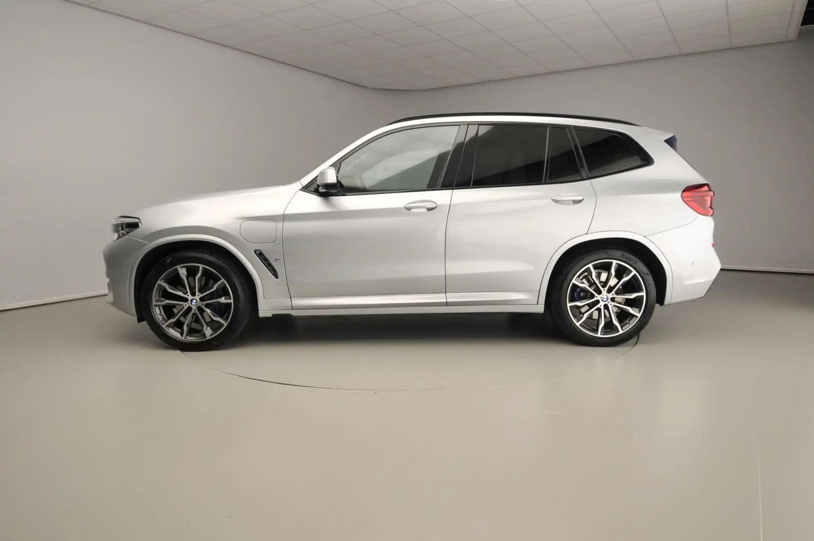 BMW X3 xDrive30e M-Sportpakket / Trekhaak / Panoramadak / Grigio - 2