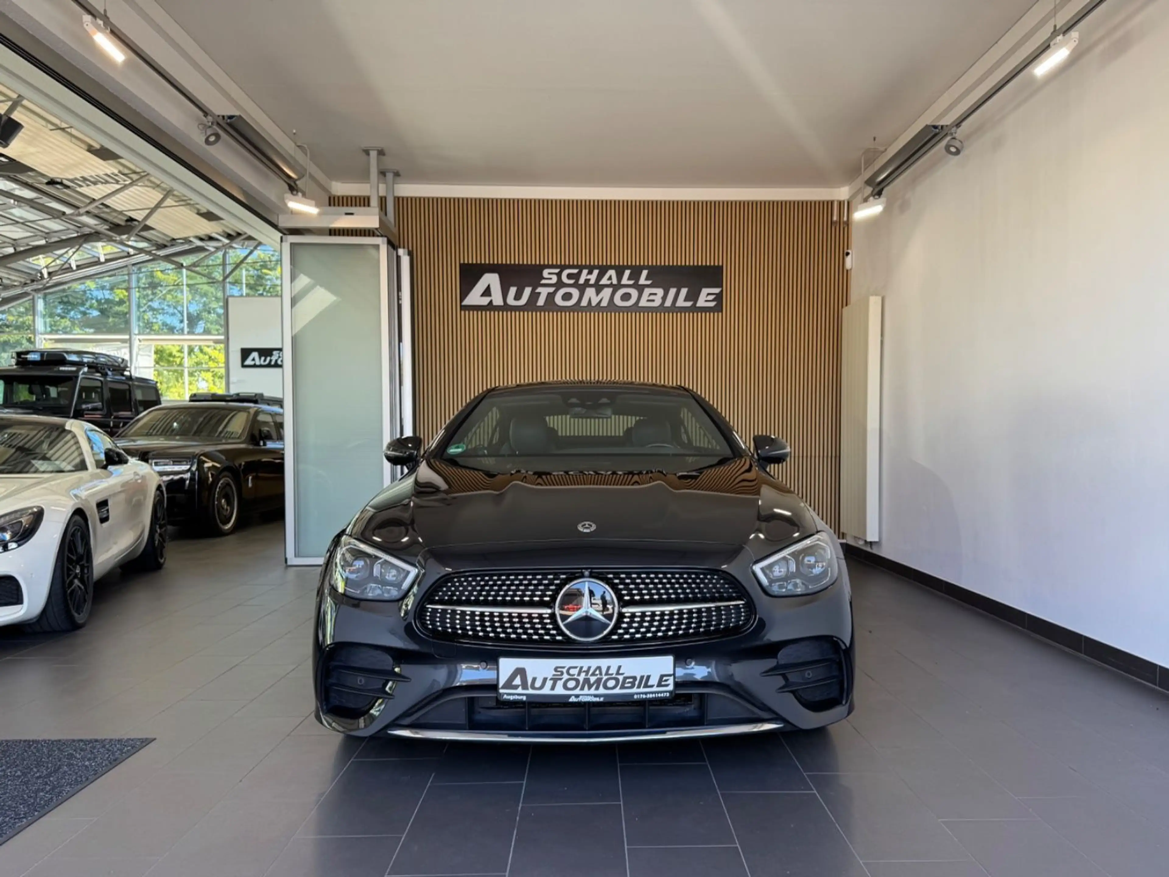 Mercedes-Benz E 450 Coupé 4Matic *DISTR.+/360°/KEYLESS/BURMEST — photo 2