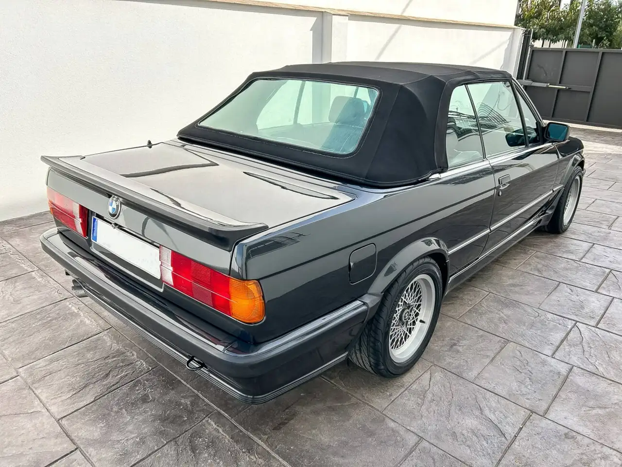 BMW 325i Cabriolet, foto 4
