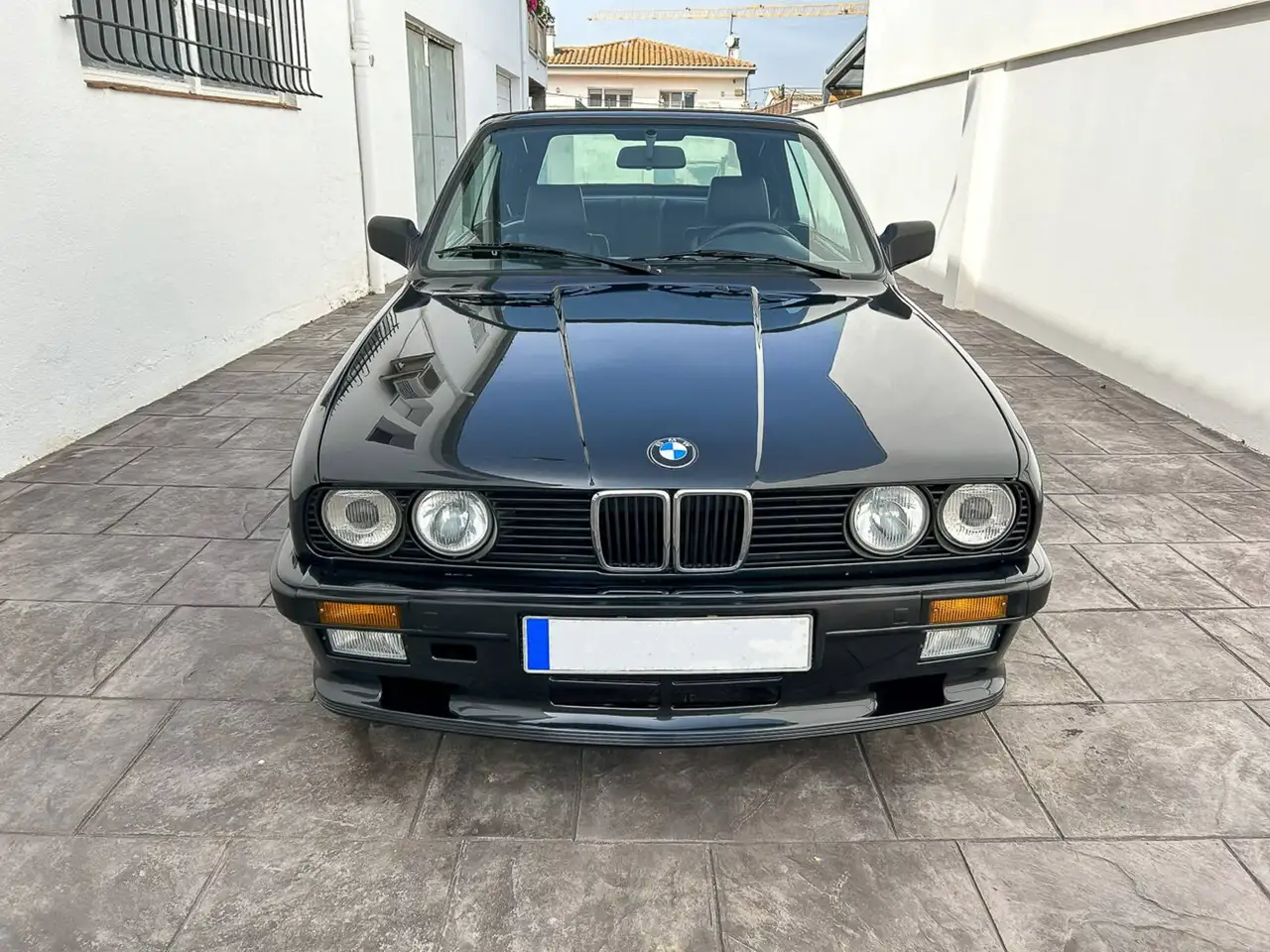 BMW 325i Cabriolet, foto 2