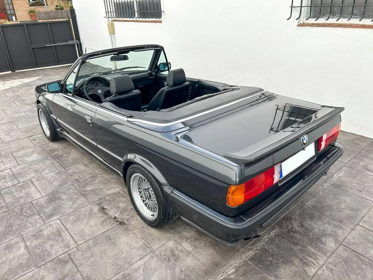BMW 325i Cabriolet, foto 11