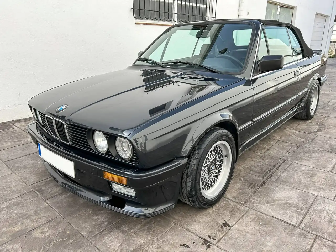 BMW 325i Cabriolet, foto 1