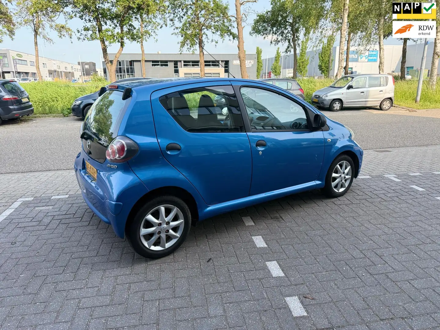 Toyota Aygo 1.0-12V Access ((( airco ))) Azul - 1